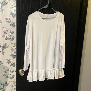 Chic White Ruffle Hem Tunic Top